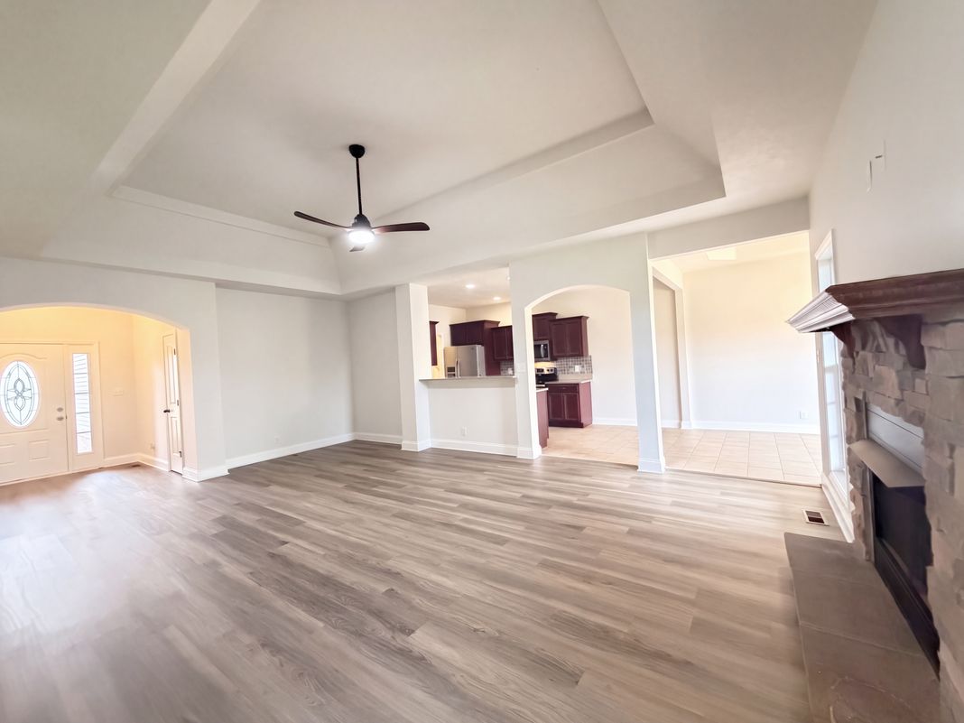 Property photo 3 of 652 White Face Dr