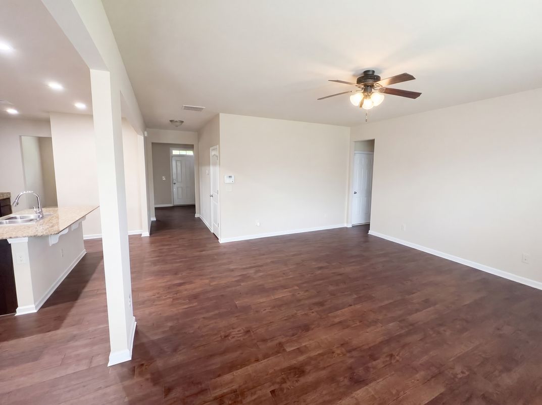 Photo 8 of 39 of 8496 Glenview St, Douglasville, GA