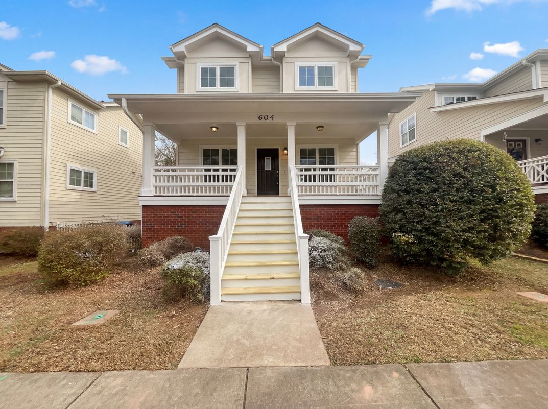 Property photo 1 of 604 Eastway Ave