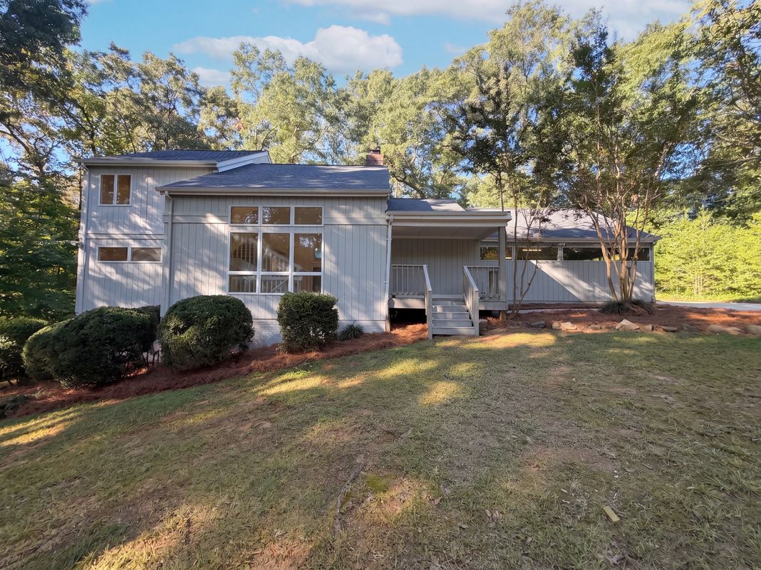 Property photo 1 of 1801 Dogwood Ct