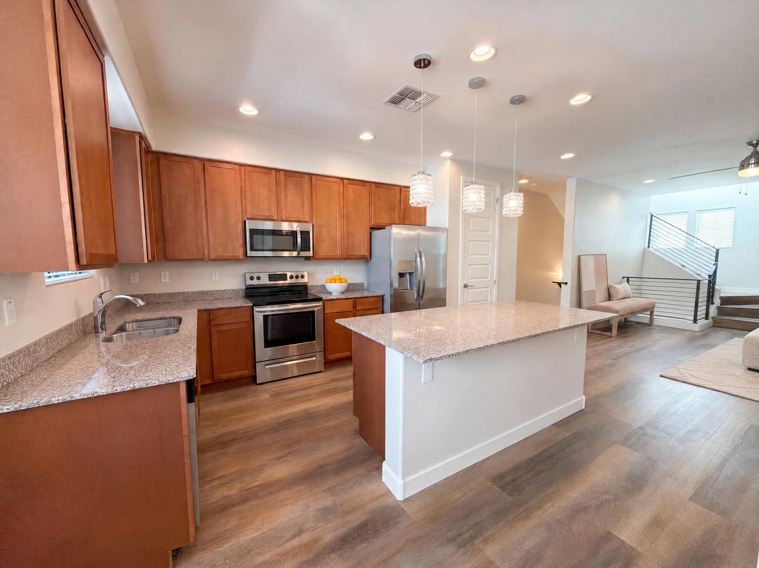 Property photo 2 of 4236 N 27th St Unit 38