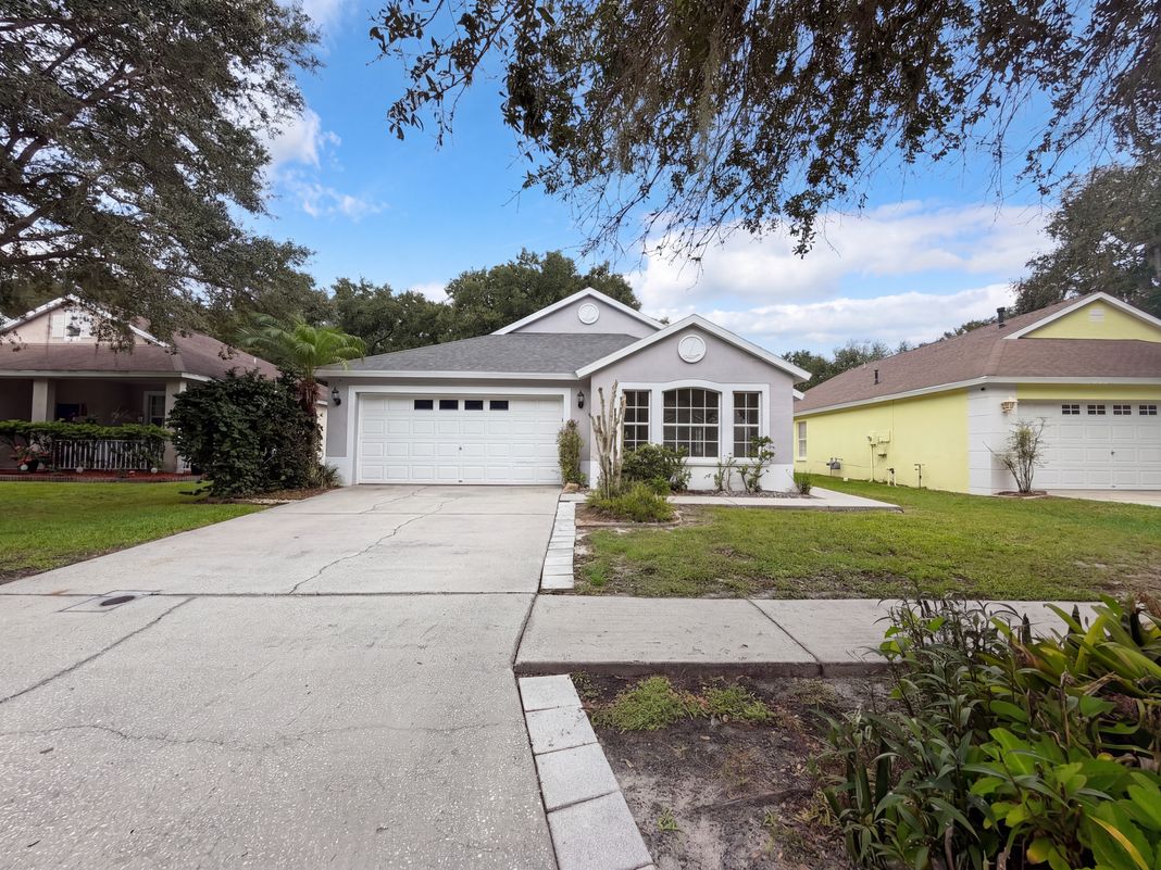 Property photo 1 of 16005 Stags Leap Dr