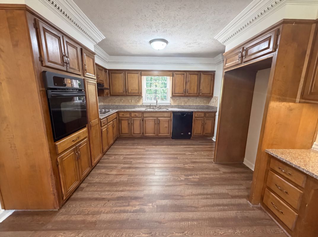 Property photo 2 of 4379 Inns Brook Dr