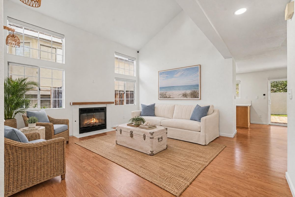 Property photo 3 of 5272 Pebble Glen Dr