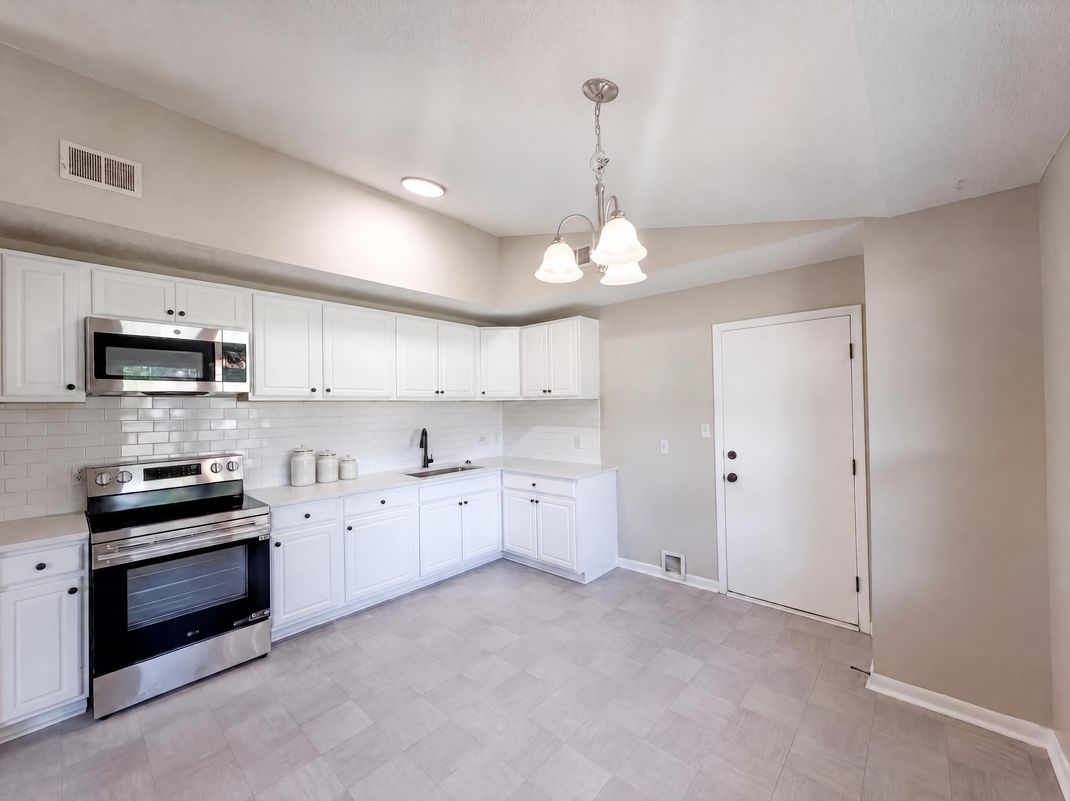 Property photo 2 of 1549 Bingham Dr