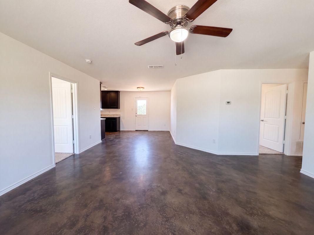 Property photo 3 of 521 Brazos Hills Dr