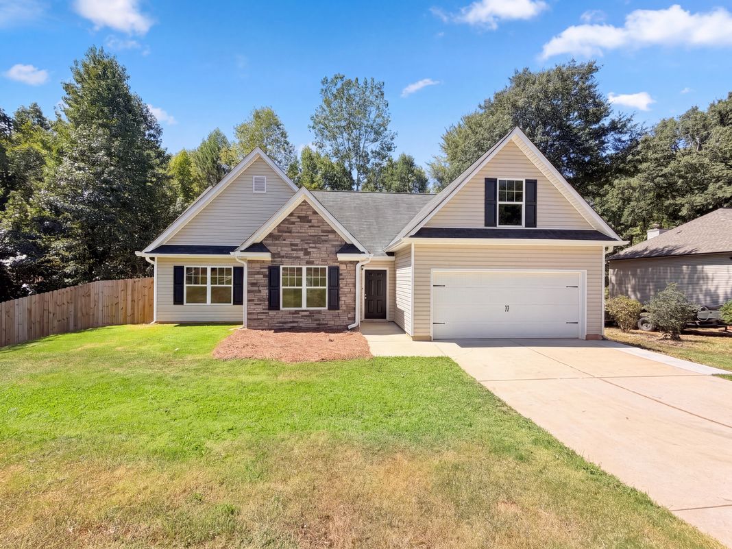 Property photo 1 of 249 Clearwater Dr