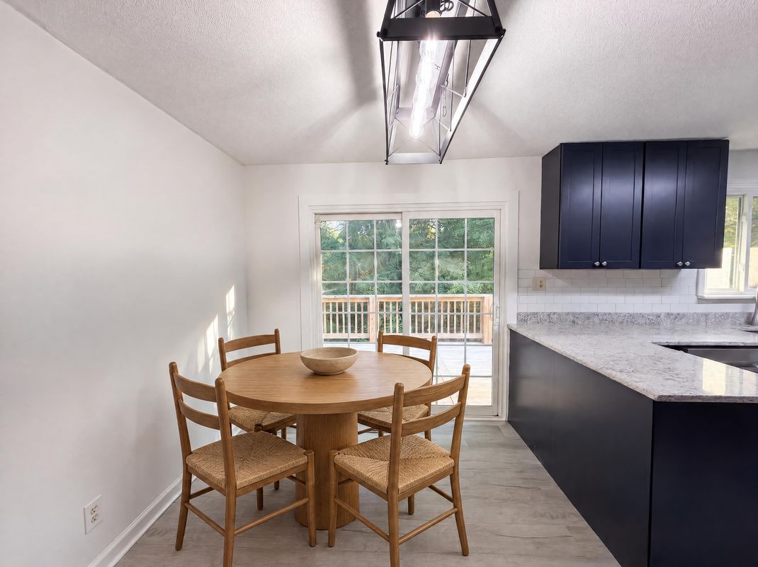 Property photo 2 of 7301 Meadowbrook Cir