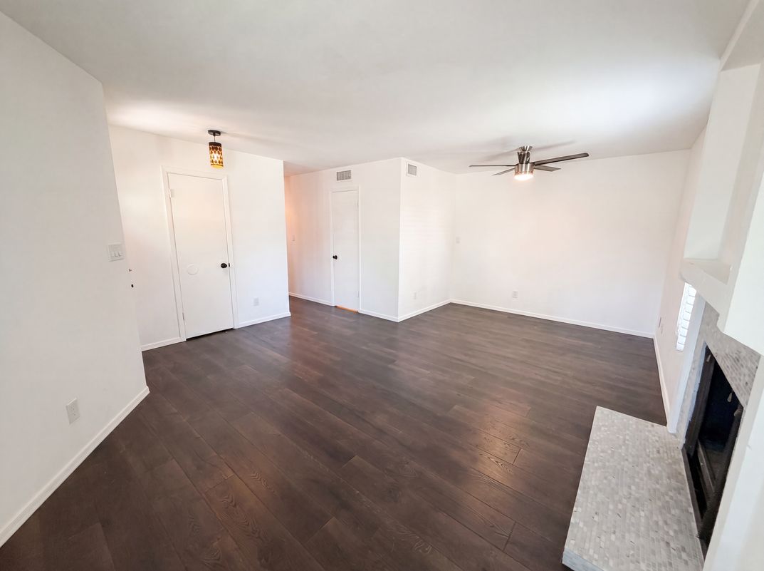 Property photo 3 of 2040 S Longmore Unit 39