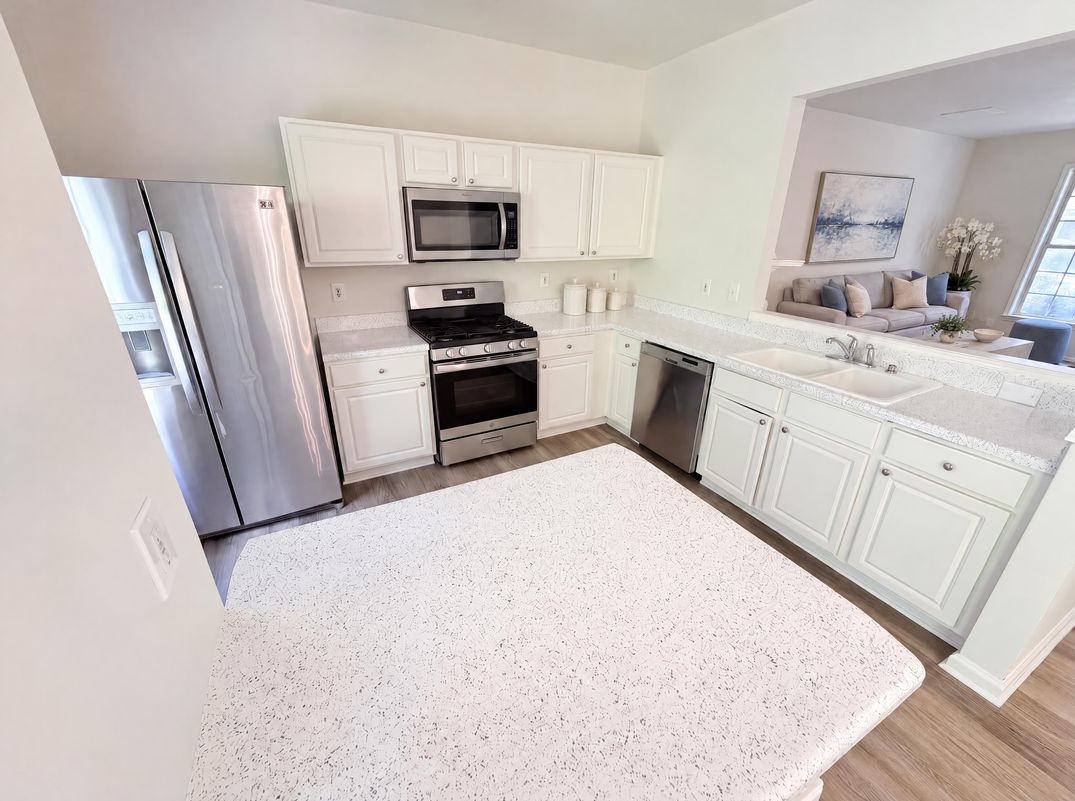 Property photo 2 of 9155 Nesbit Ferry Rd Unit 53