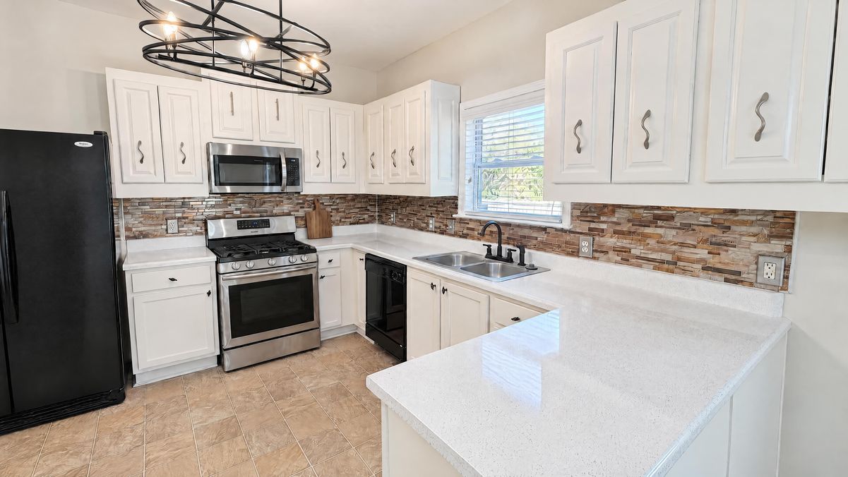 Property photo 2 of 110 Goshawk Walk