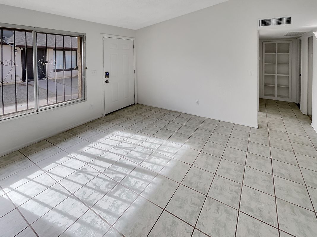 Property photo 3 of 3646 N 69th Ave Unit 36