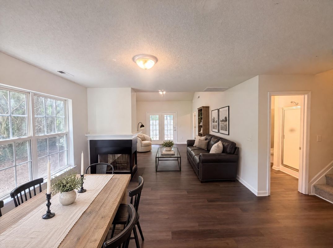 Property photo 3 of 30 Pickwick Pl