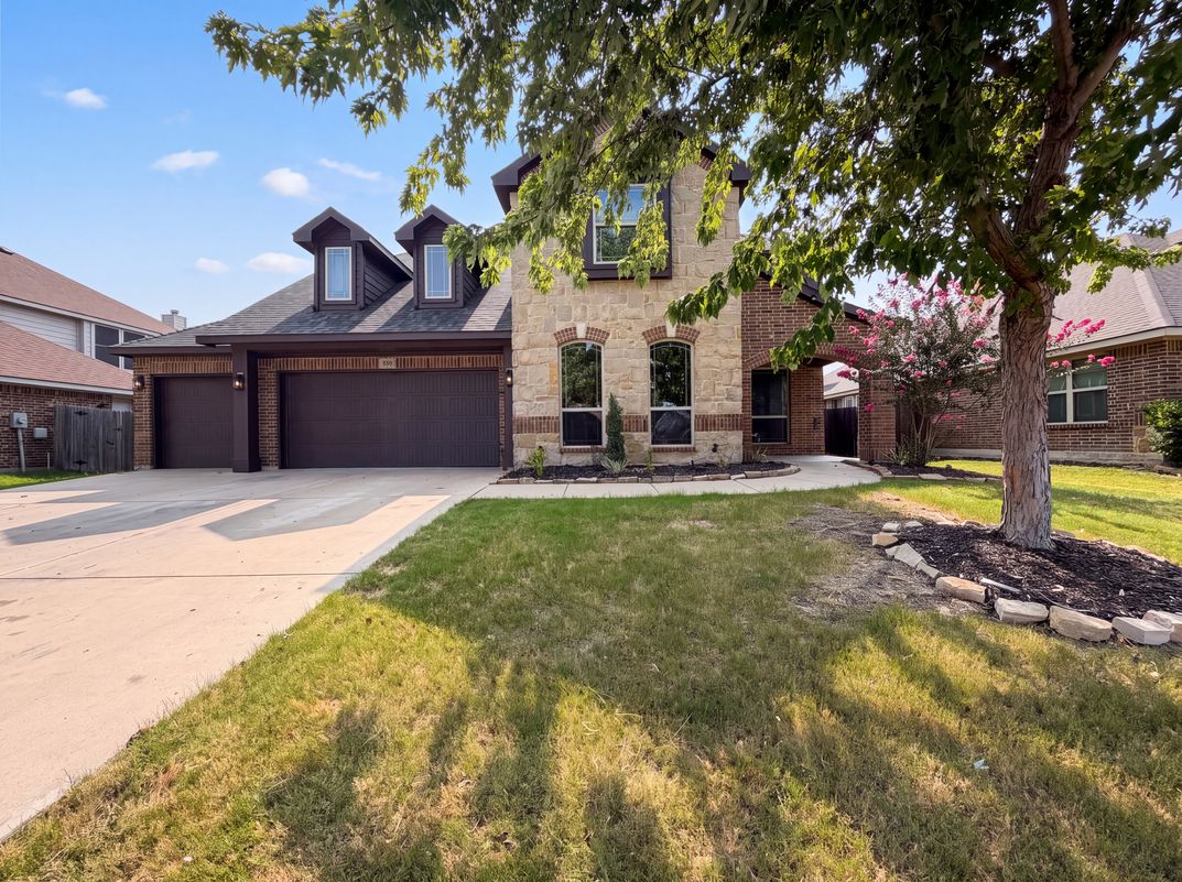 Property photo 1 of 830 Graham Dr