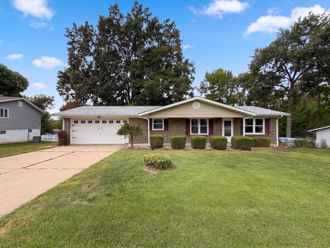 Property photo 1 of 1621 Christy Dr