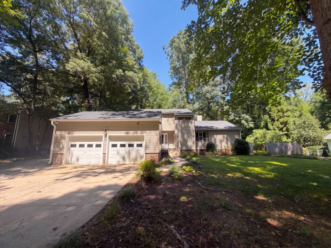 Property photo 1 of 113 Forestview Dr