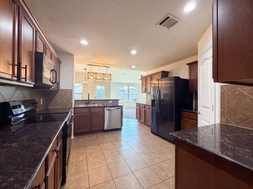 Property photo 3 of 315 Elam Dr