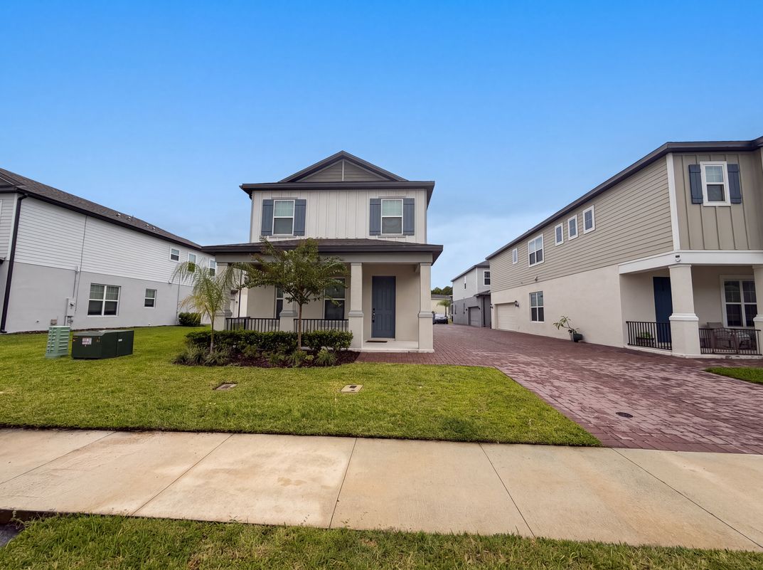Property photo 1 of 538 Venetian Palms Blvd