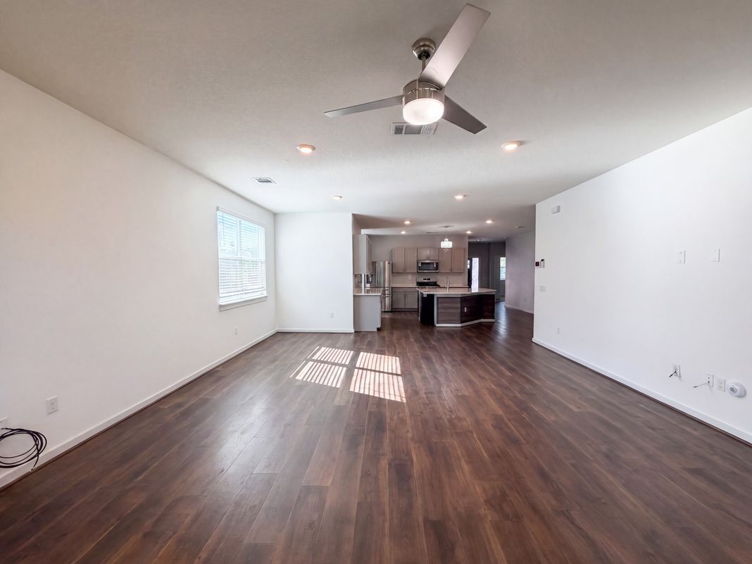 Property photo 3 of 204 Florenz Ln