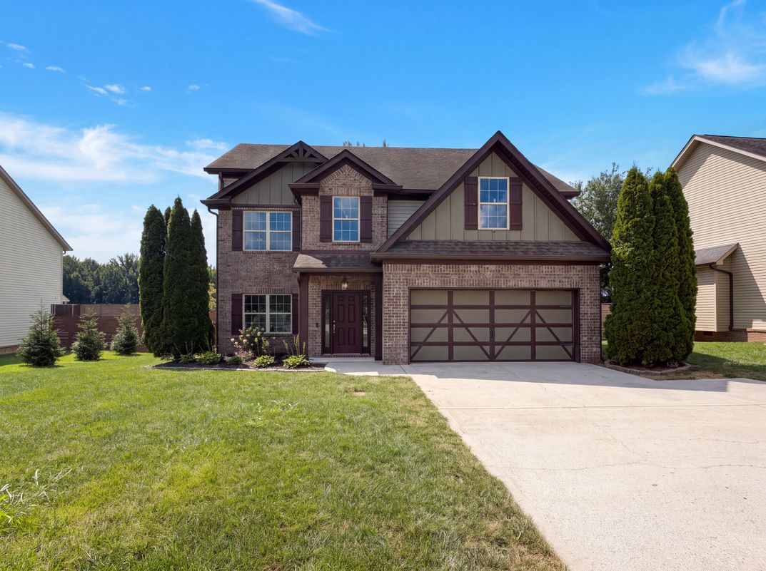 Property photo 1 of 791 W Glenview Dr