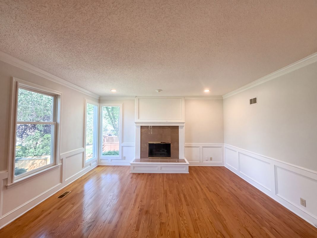 Property photo 3 of 12600 Pawnee Ln