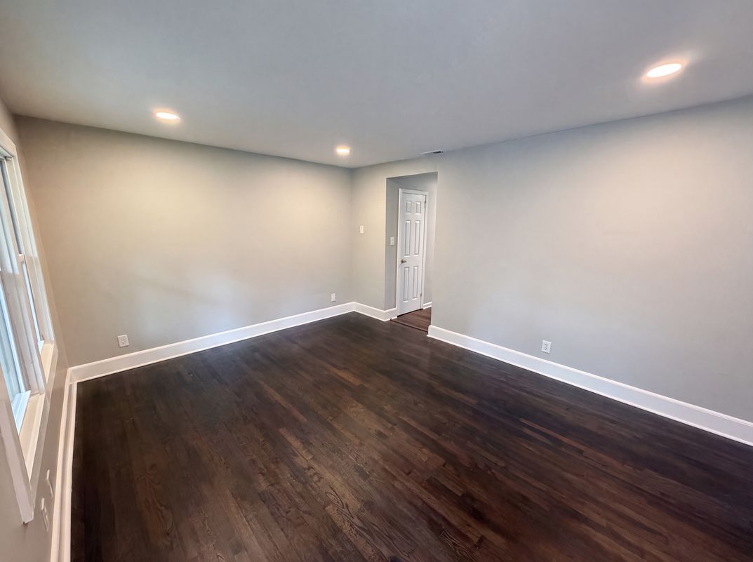 Property photo 3 of 528 Kentbrook Dr