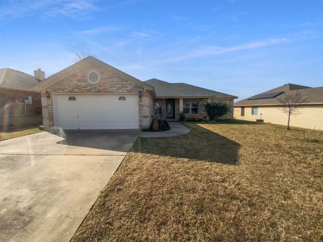 Property photo 1 of 3808 Tatonka Dr
