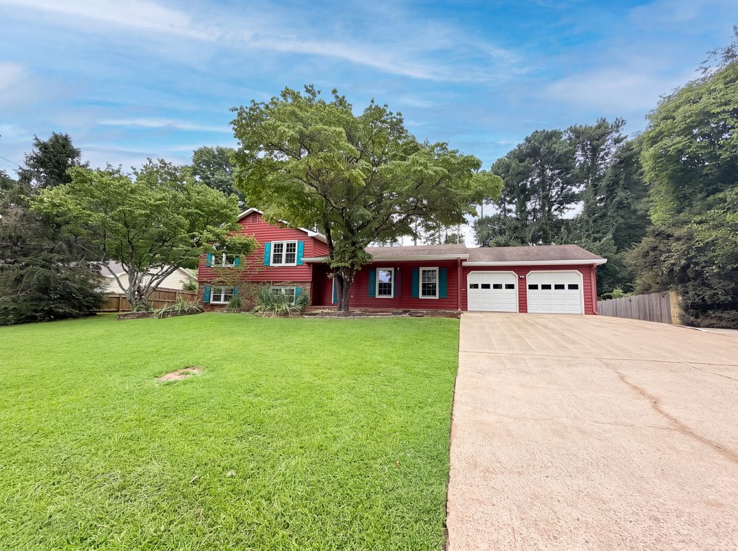 Property photo 1 of 1731 Sundale Dr