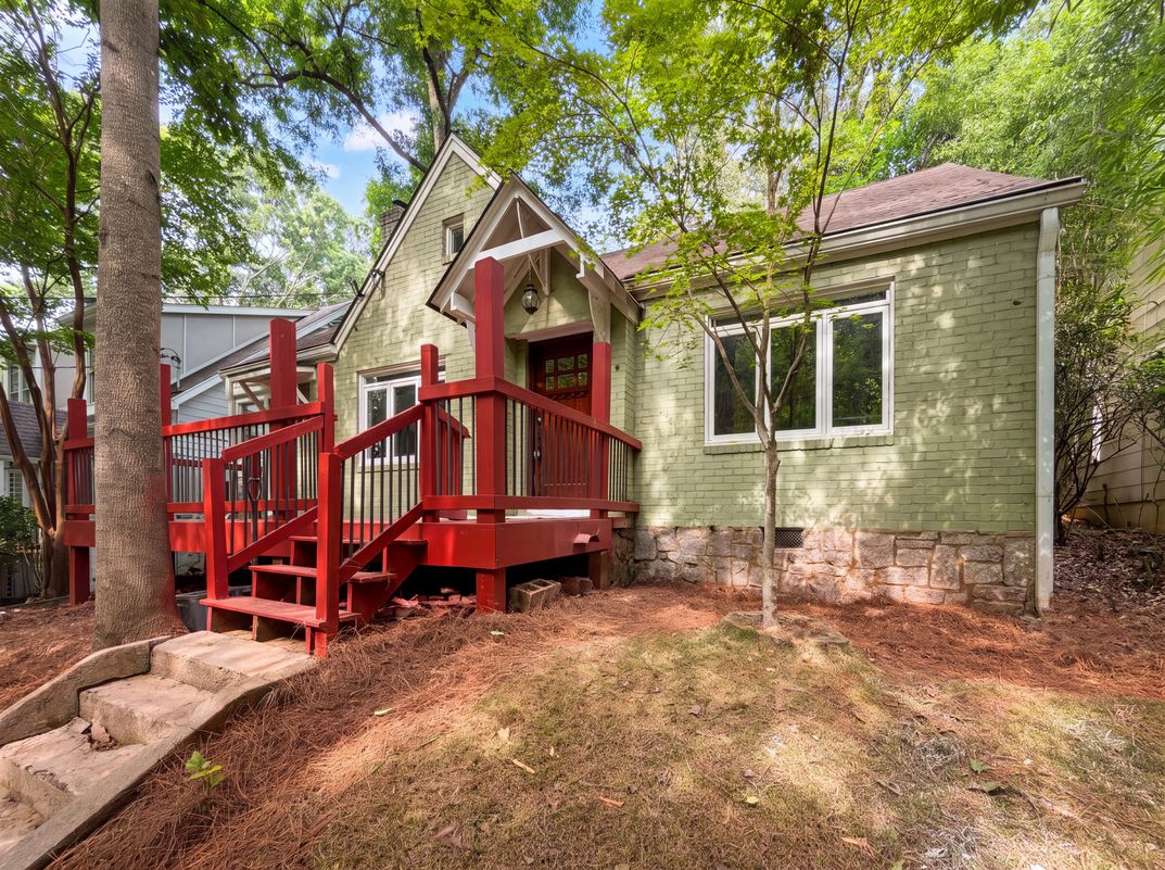 Property photo 1 of 512 Harold Ave NE