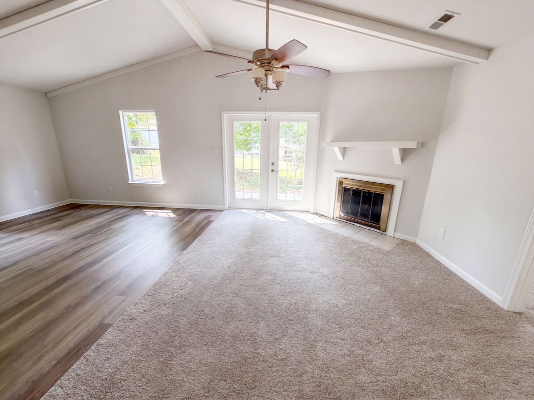 Property photo 3 of 108 Woodcock Ct