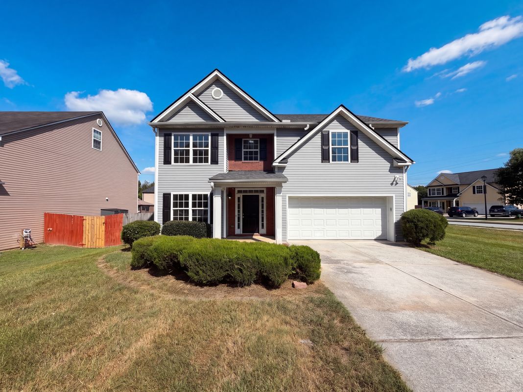 Property photo 2 of 7402 Walton Hl