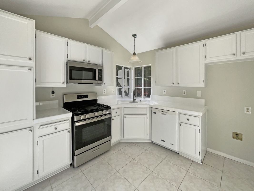 Property photo 2 of 30497 Iron Bark Ct