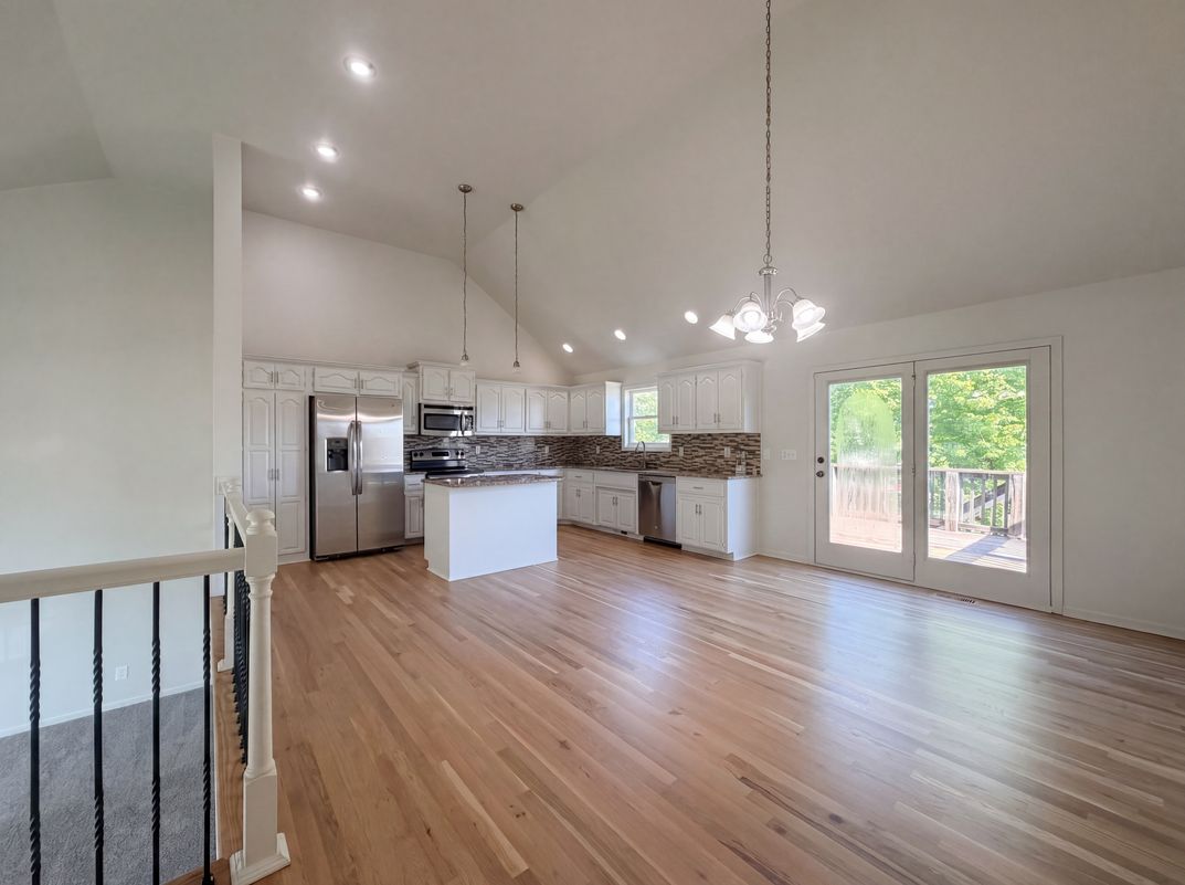 Property photo 2 of 1105 Fox Run Trl
