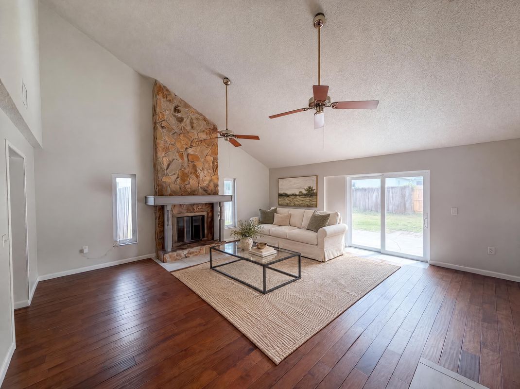 Property photo 3 of 4610 Devon Ave