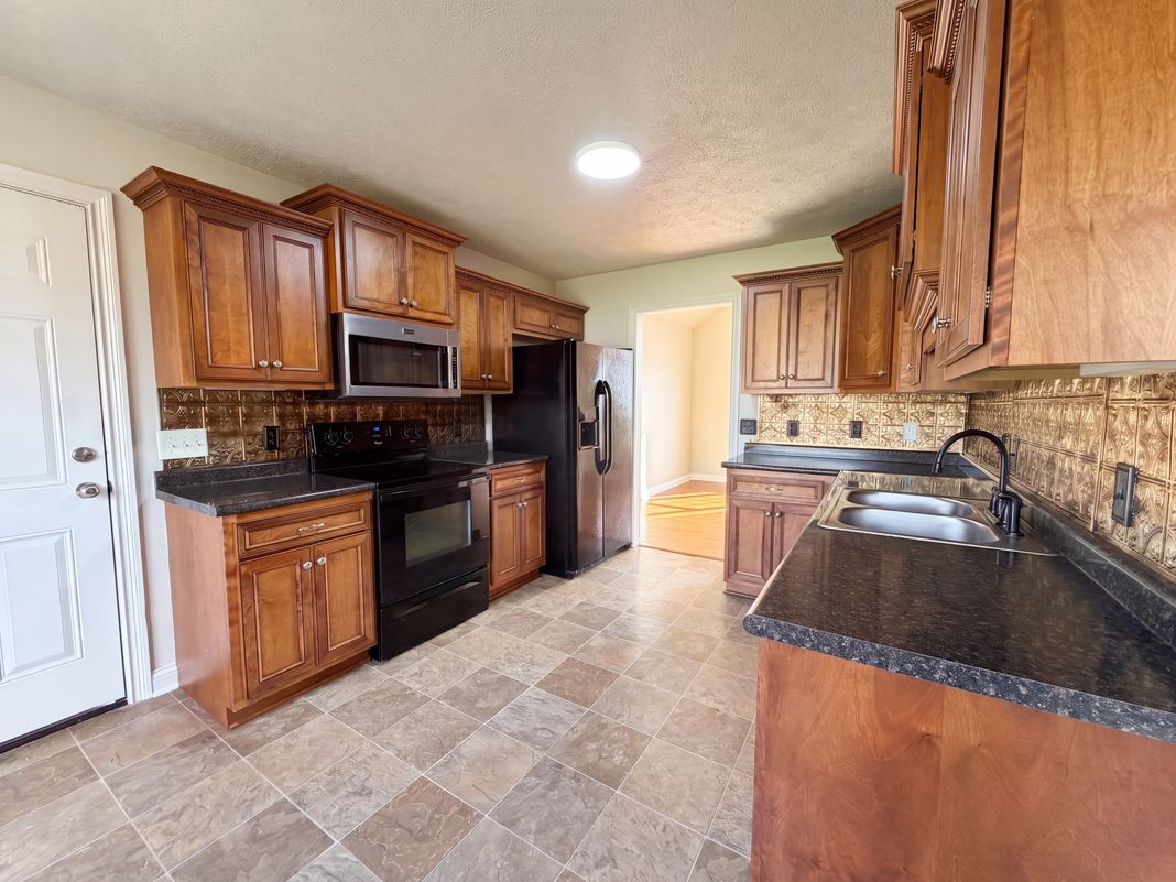 Property photo 2 of 111 Beaver Creek Dr