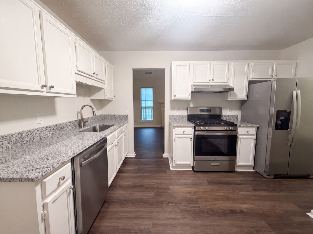 Property photo 2 of 4320 Southvale Dr
