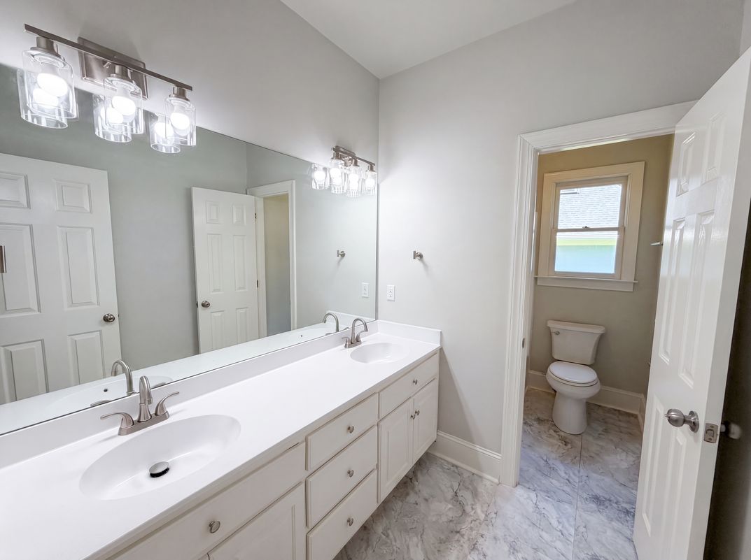 Photo 16 of 21 of 5309 Lancelot Dr, Charlotte, NC