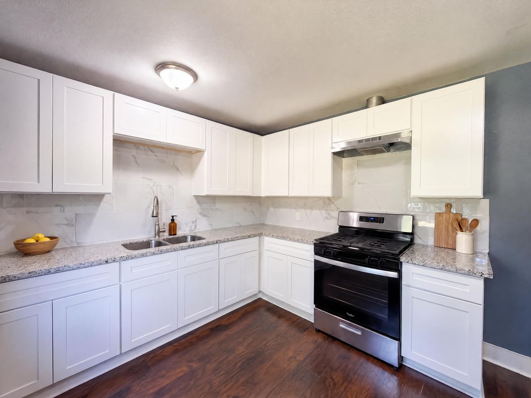 Property photo 3 of 7405 Sterlingshire St