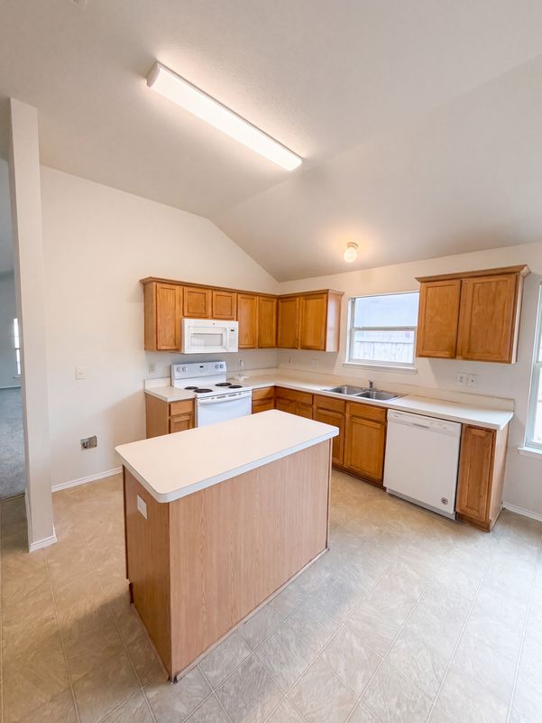 Property photo 2 of 1910 Tawakani Ln