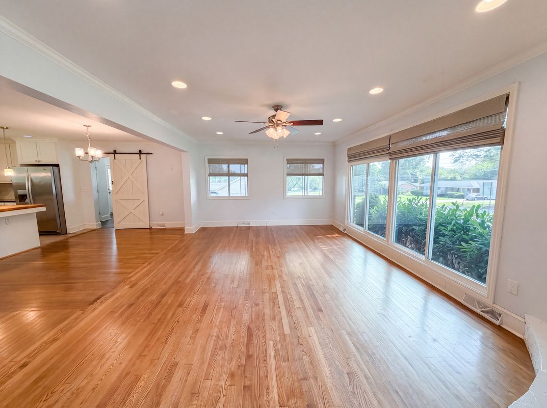 Property photo 3 of 1605 Auten Rd