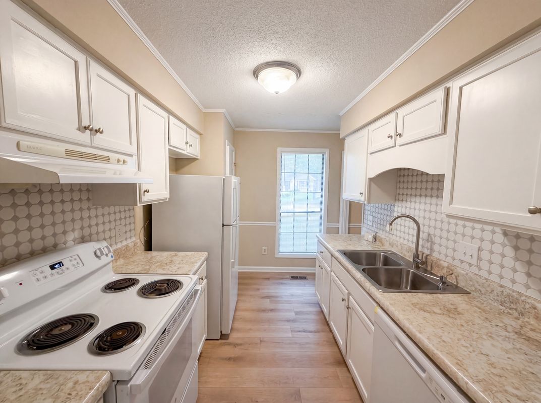 Property photo 2 of 104 Arbuckle Ln