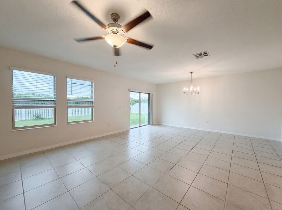 Property photo 3 of 11849 Blackeyed Susan Dr