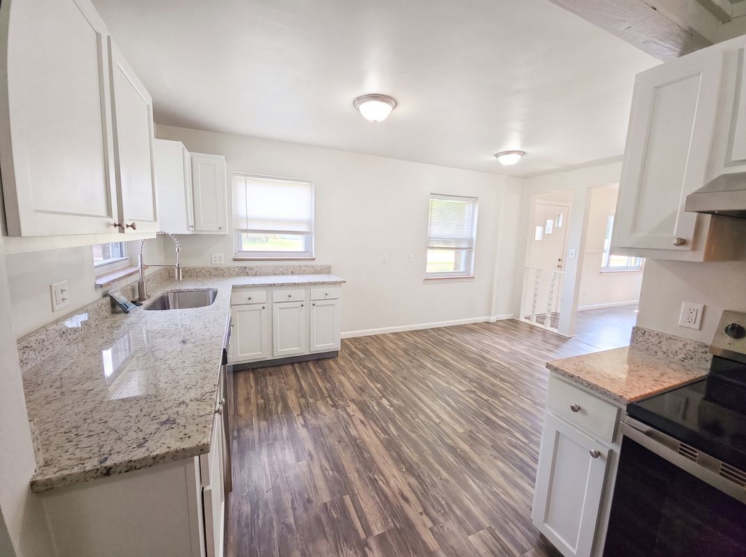 Property photo 3 of 19 Wolf Ave