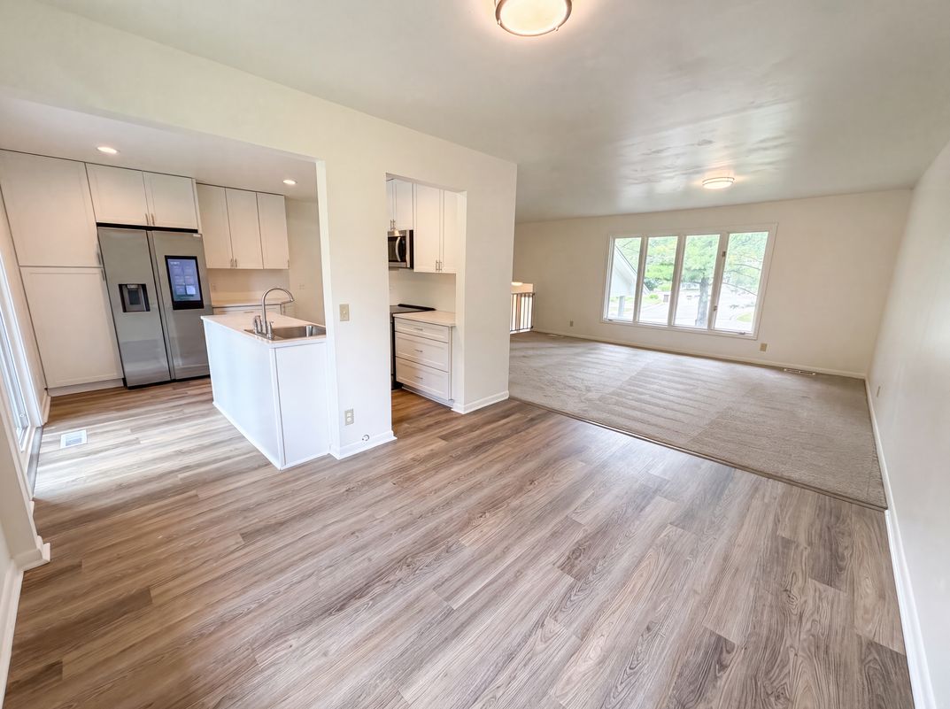 Property photo 3 of 12530 30th Ave N