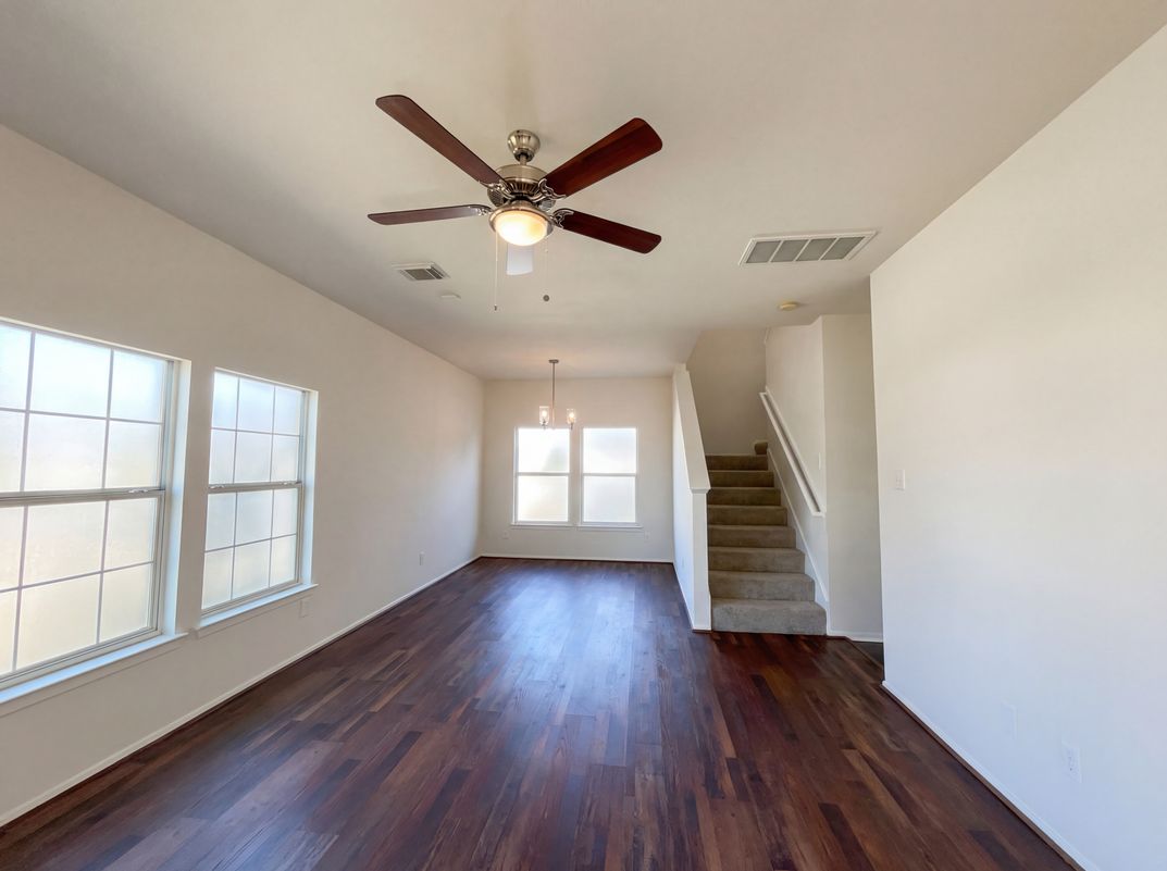 Property photo 3 of 6434 Provident Green Dr