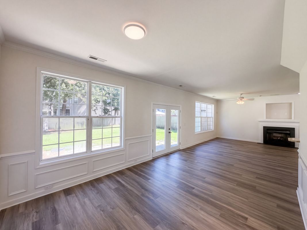 Property photo 3 of 9325 Ayscough Rd