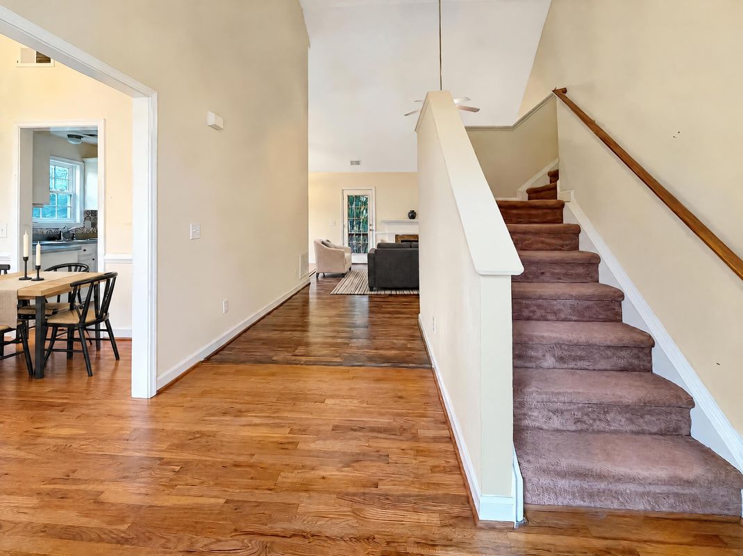 Property photo 3 of 168 Hollow Tree Ct
