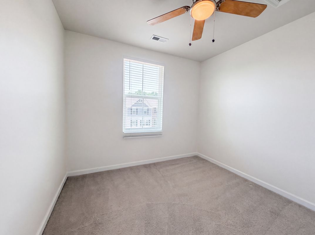 Photo 9 of 17 of 923 Taybyn Rd, Fort Mill, SC