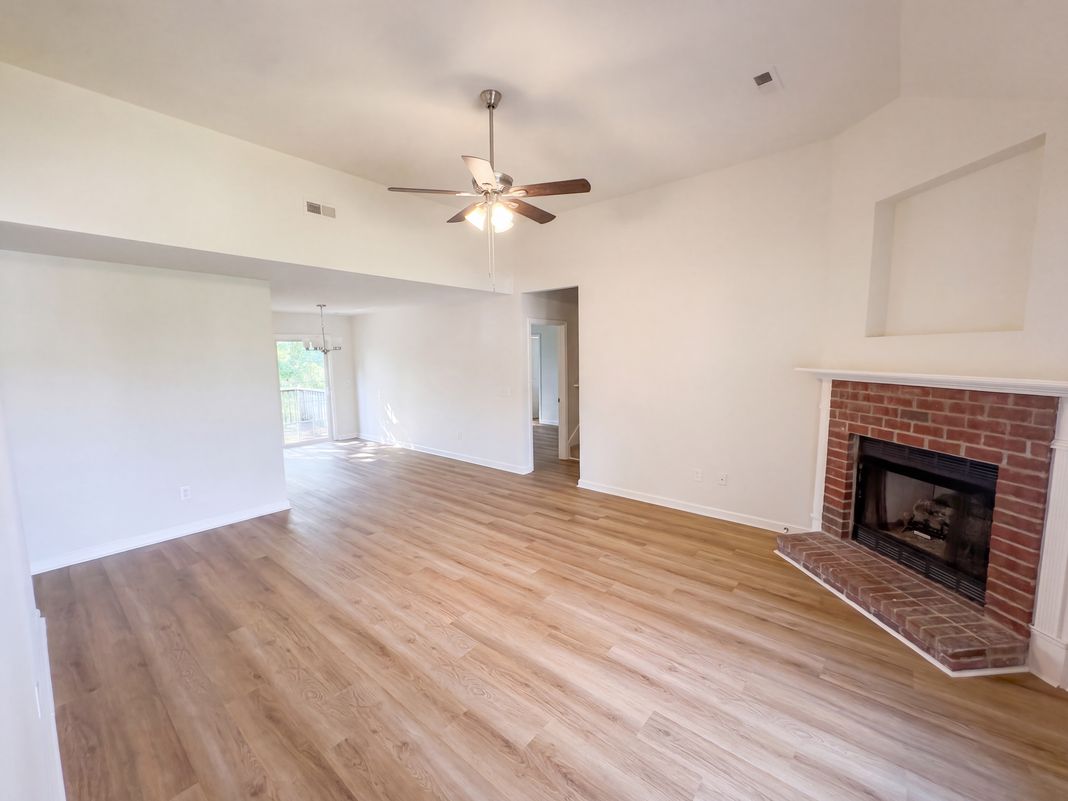 Property photo 3 of 2613 Matchstick Pl