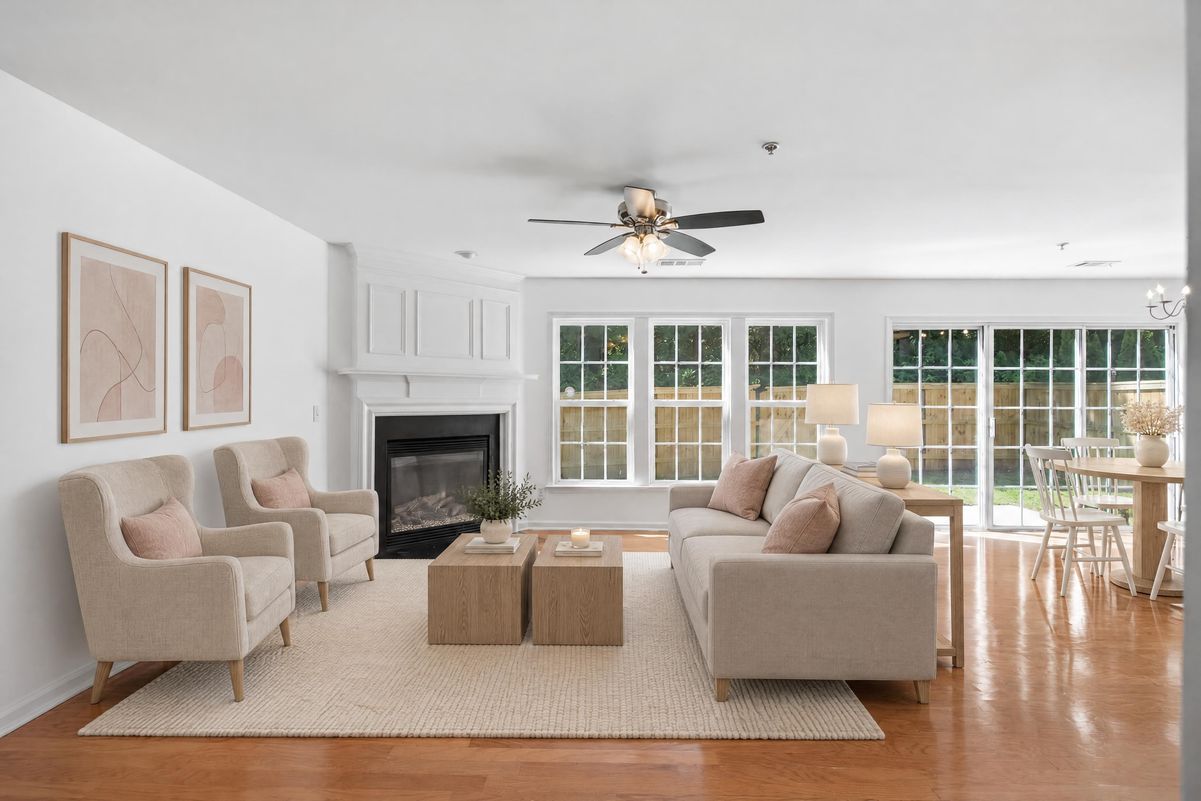 Property photo 3 of 313 Balaban Cir